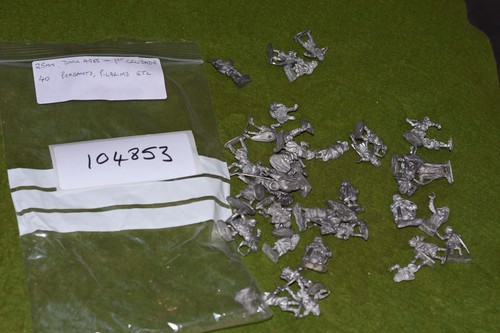 25mm medieval castings 40 - /,