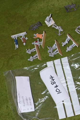 25mm medieval castings 15 - /,